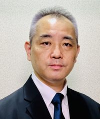 新田 英二